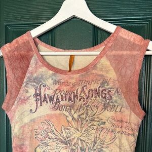 Women's Graphic Sleeveless Top - Multicolor